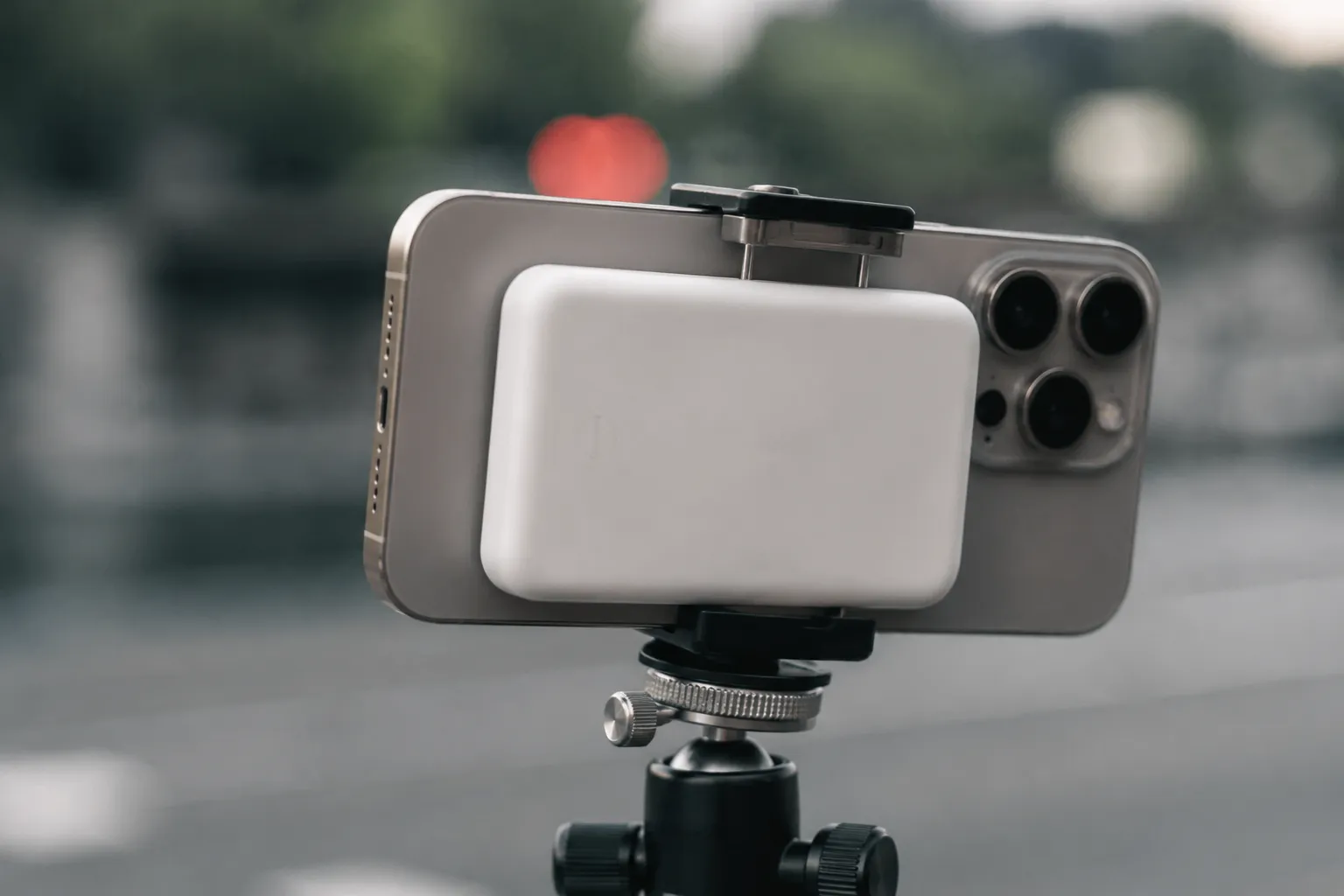 Hot Under the Collar: Does Your MagSafe Battery Pack Throttle Video Recording?